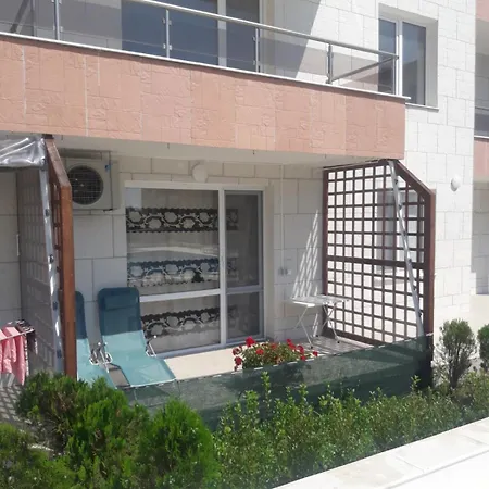 Byala Cozy Apartment Kiwi Exterior photo